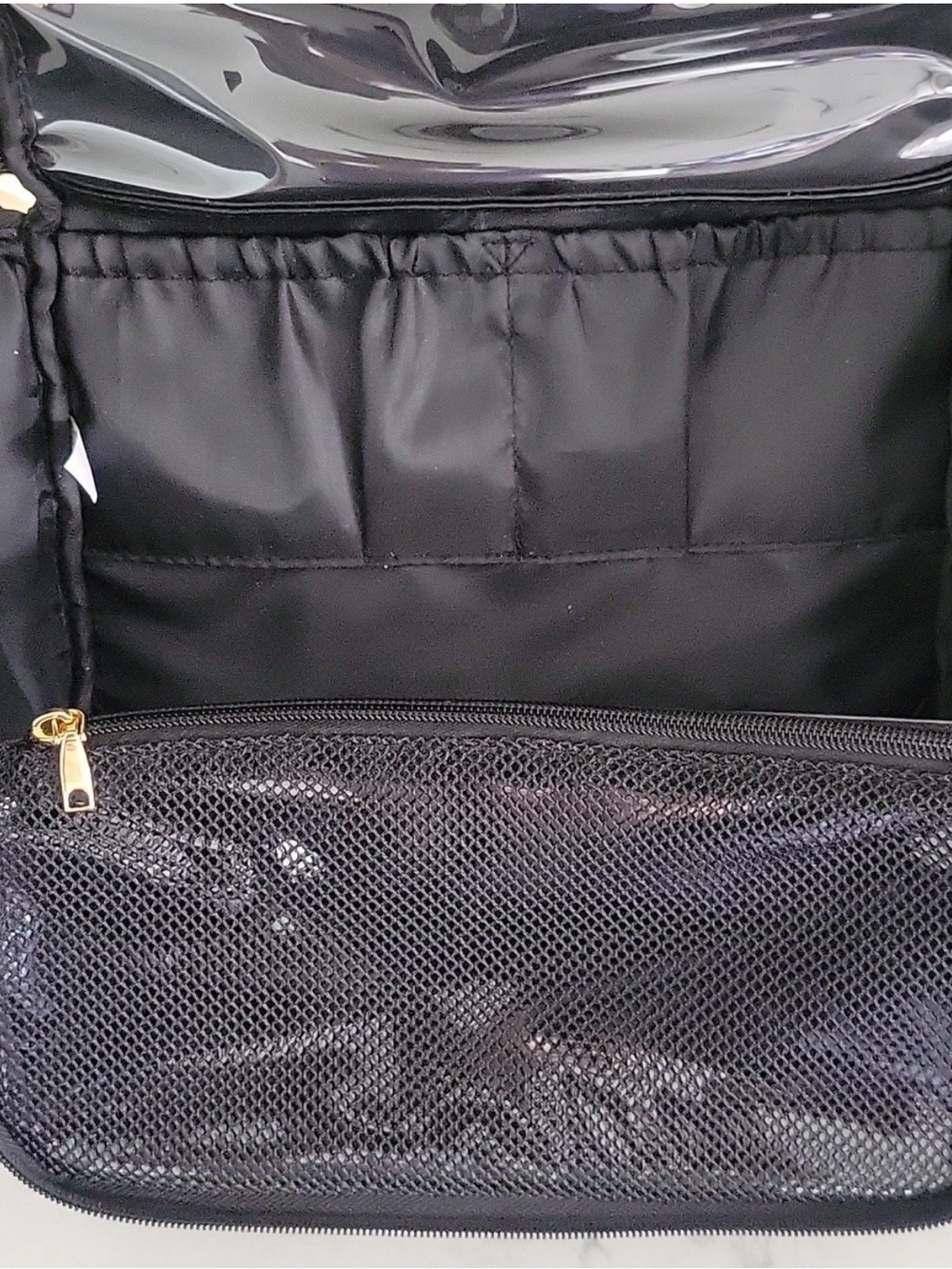 Tartan + Twine Black Perforated Hanging Toiletry Bag with Top Handle NWT - Picture 4 of 5